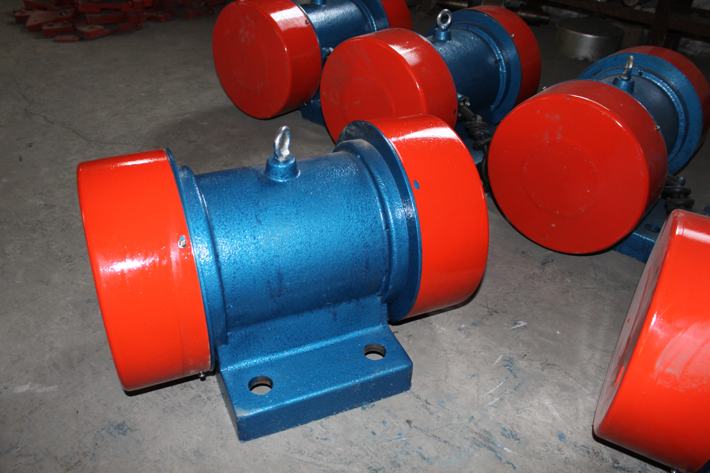 振動(dòng)電機(jī)